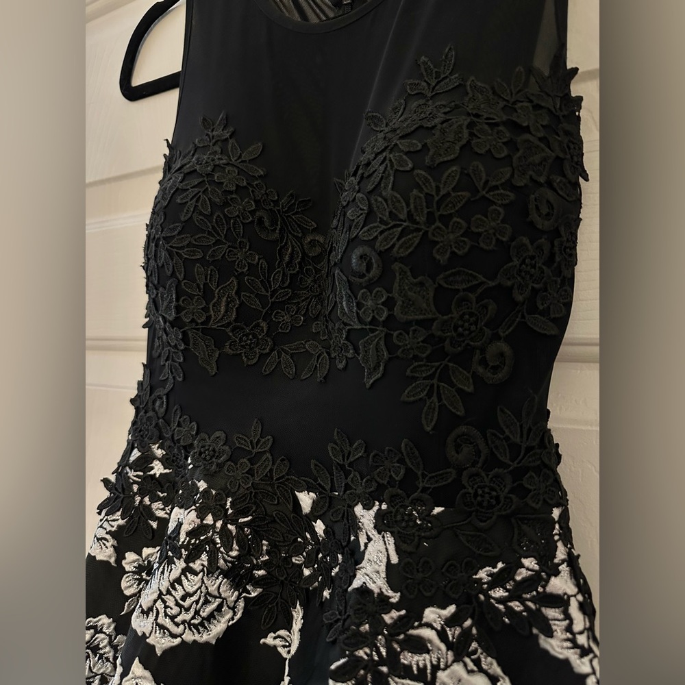 Women’s Elegant Floral High-Low Dress by Issue NY - Picture 2 of 6